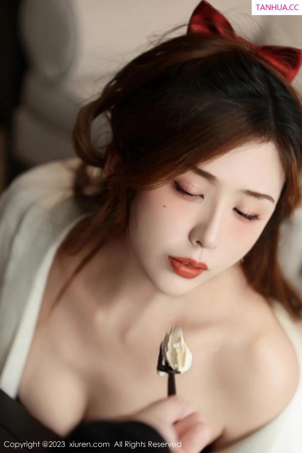 月野兔美妞 贵贵Isabelle [XiuRen]高清写真图 2023.12.27 No.7872 月野兔美妞 美腿黑丝第17张图片